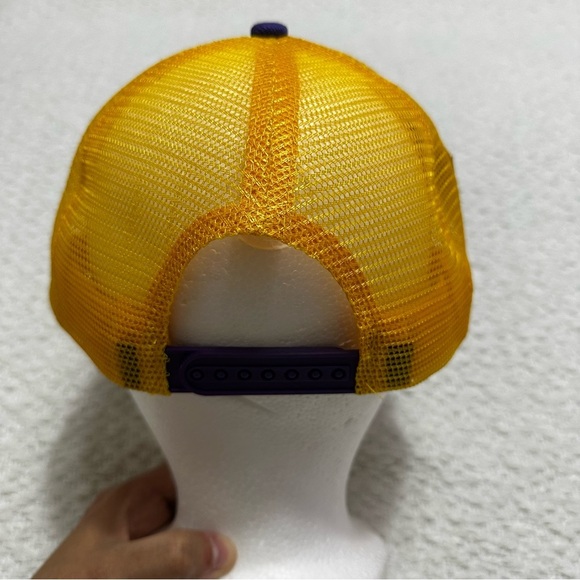 Rare Cadbury World Purple Baseball Cap Trucker Hat One Size Fits All Adjustable - Picture 4 of 9